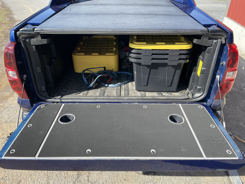 Load image into Gallery viewer, Avalanche Tailgate Cover (2007+)
