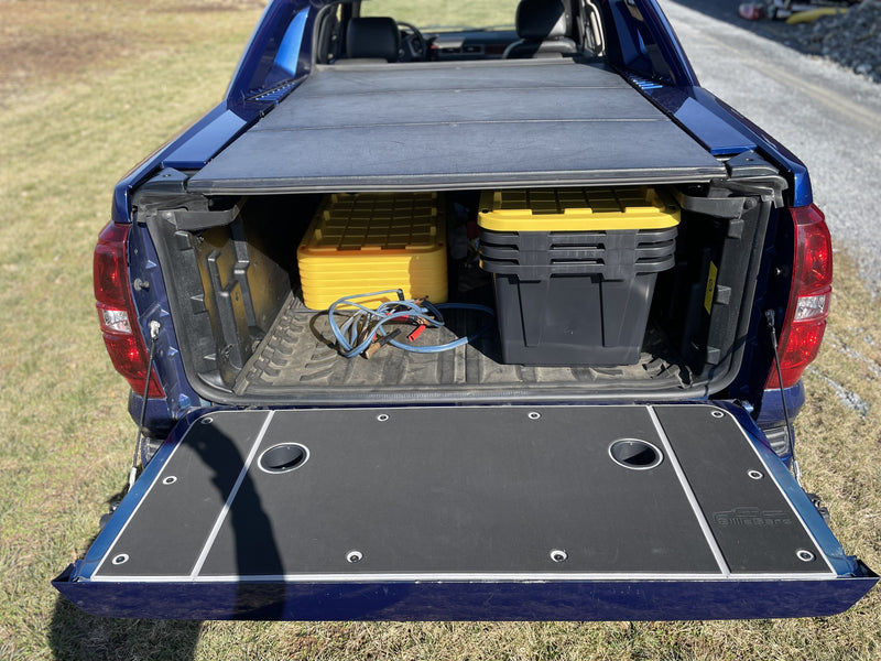 Load image into Gallery viewer, Avalanche Tailgate Cover (2007+)
