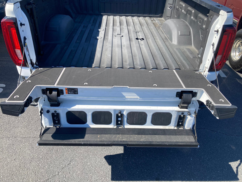 Load image into Gallery viewer, Silverado/Sierra MULTI-FLEX/MULTIPRO Tailgate Cover Kit
