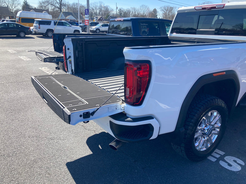 Load image into Gallery viewer, Silverado/Sierra MULTI-FLEX/MULTIPRO Tailgate Cover Kit
