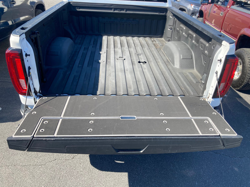 Load image into Gallery viewer, Silverado/Sierra MULTI-FLEX/MULTIPRO Tailgate Cover Kit

