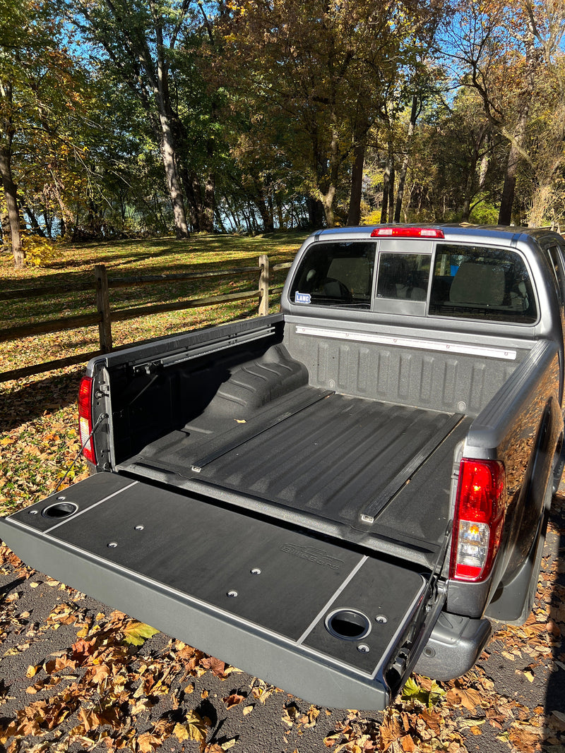 Load image into Gallery viewer, Frontier Tailgate Cover (1997-2021)
