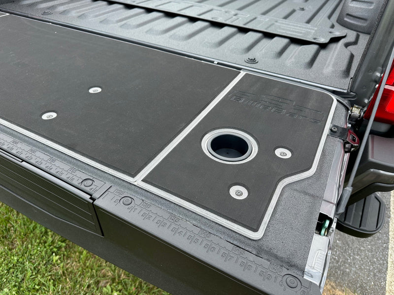 Load image into Gallery viewer, F250 F350 Superduty Tailgate Cover (2023+)
