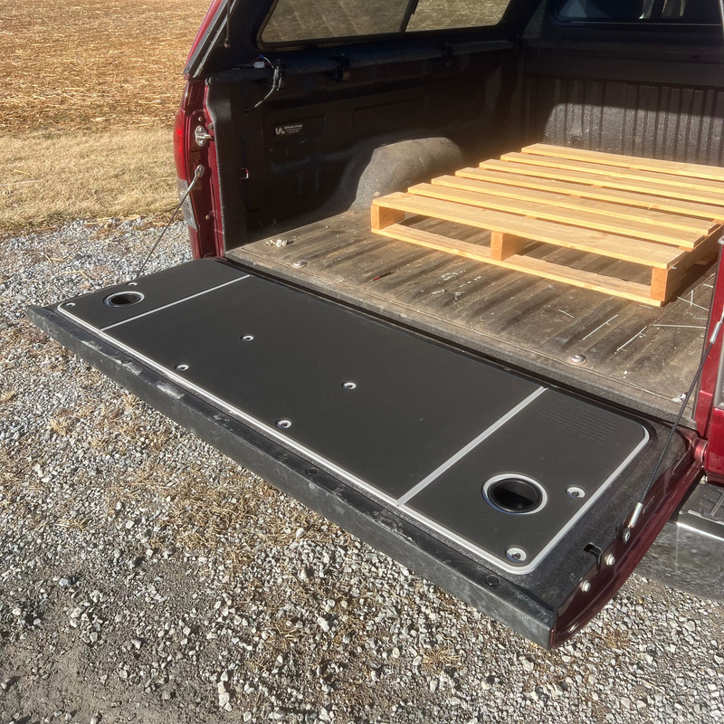 Load image into Gallery viewer, Tundra Tailgate Cover (2007-2021)
