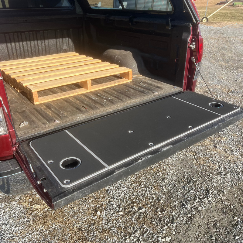 Load image into Gallery viewer, Tundra Tailgate Cover (2007-2021)
