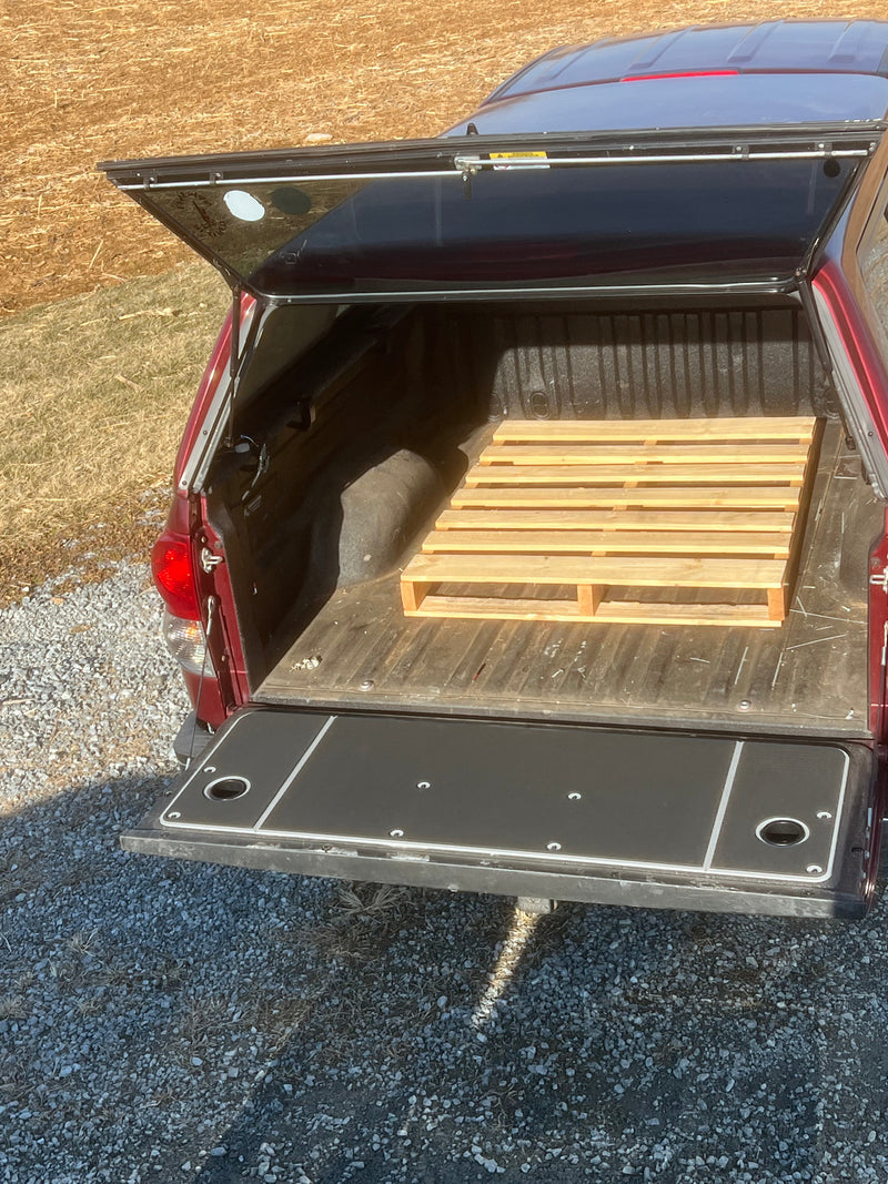 Load image into Gallery viewer, Tundra Tailgate Cover (2007-2021)
