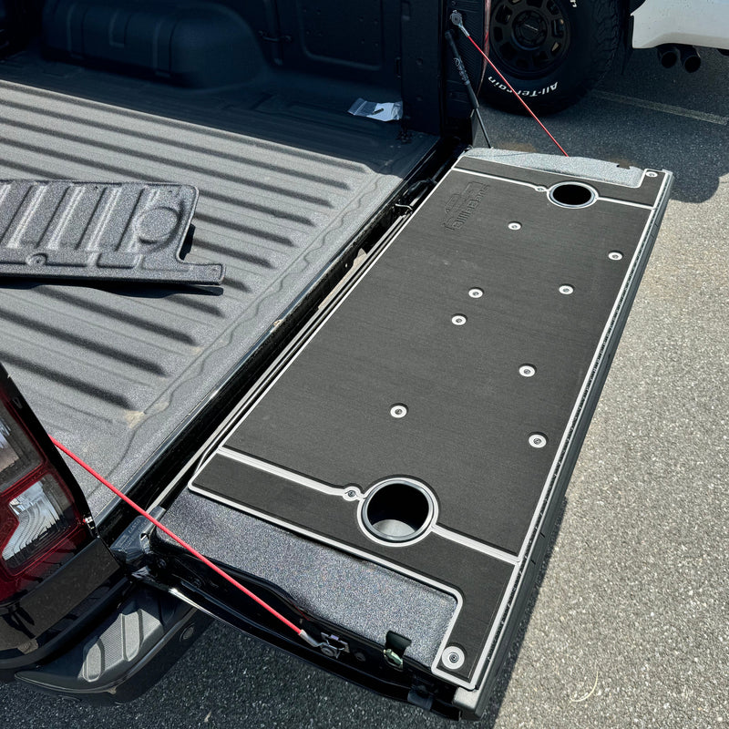 Load image into Gallery viewer, Ranger Tailgate Cover (2024+)
