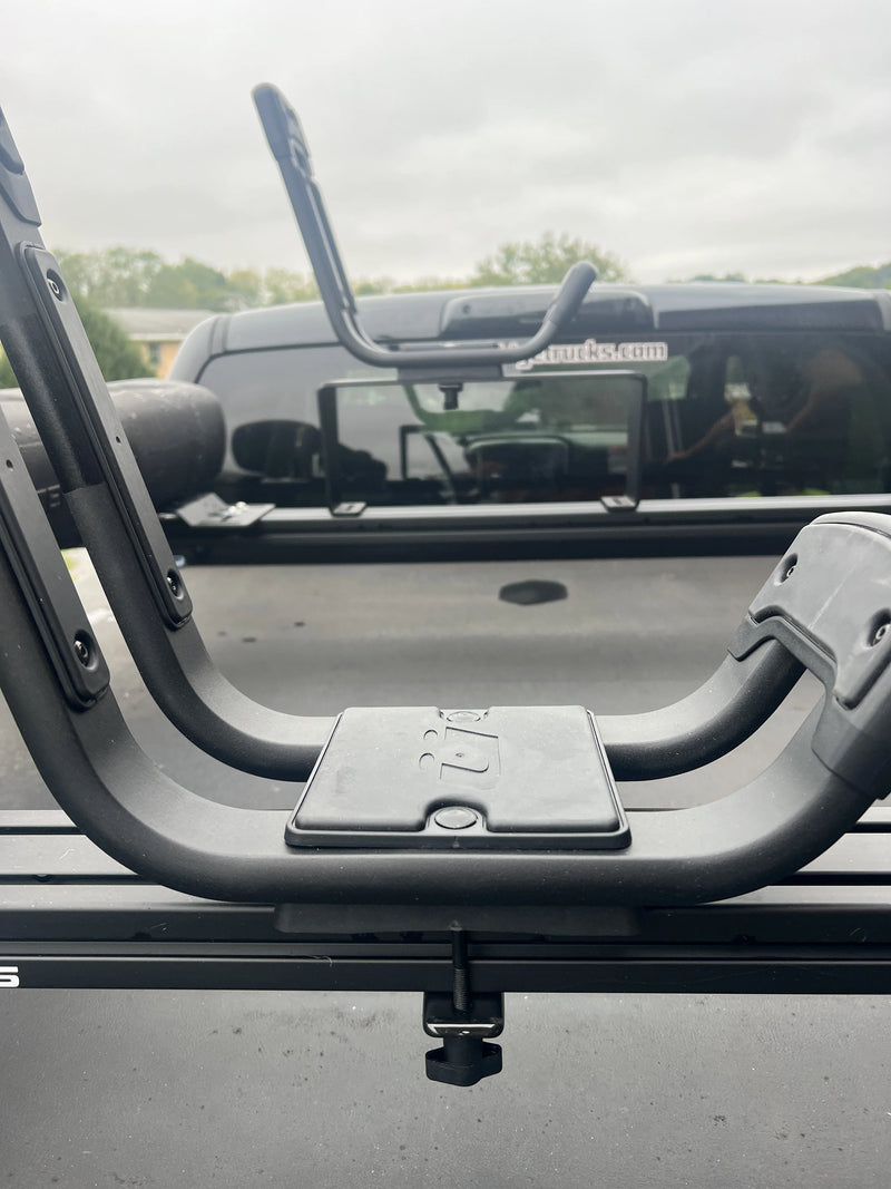 Load image into Gallery viewer, BillieBars Class 2 Kayak Carrier - Kuat
