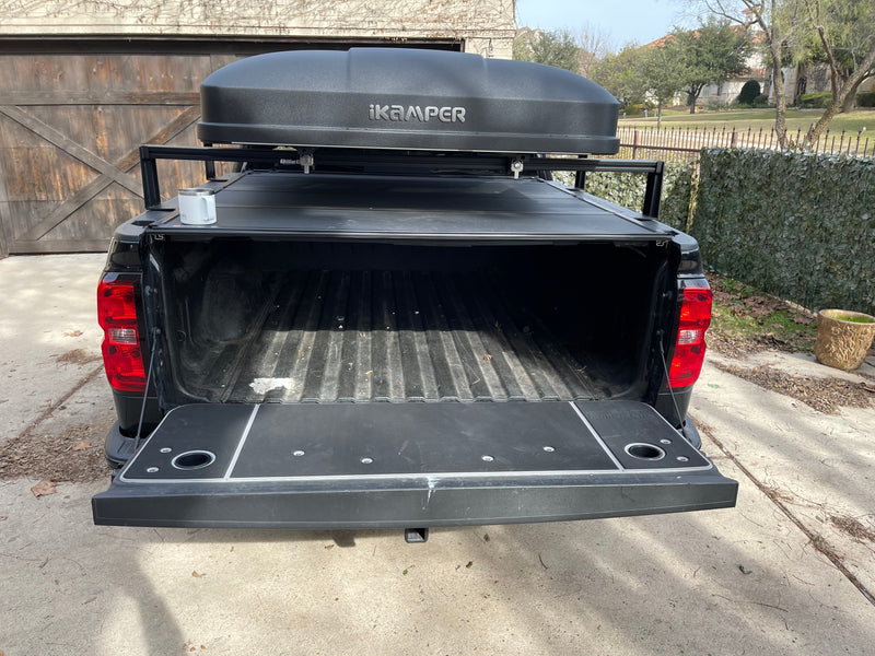 Load image into Gallery viewer, Silverado/Sierra 1500, 2500, 3500 Tailgate Cover (2014-2018)
