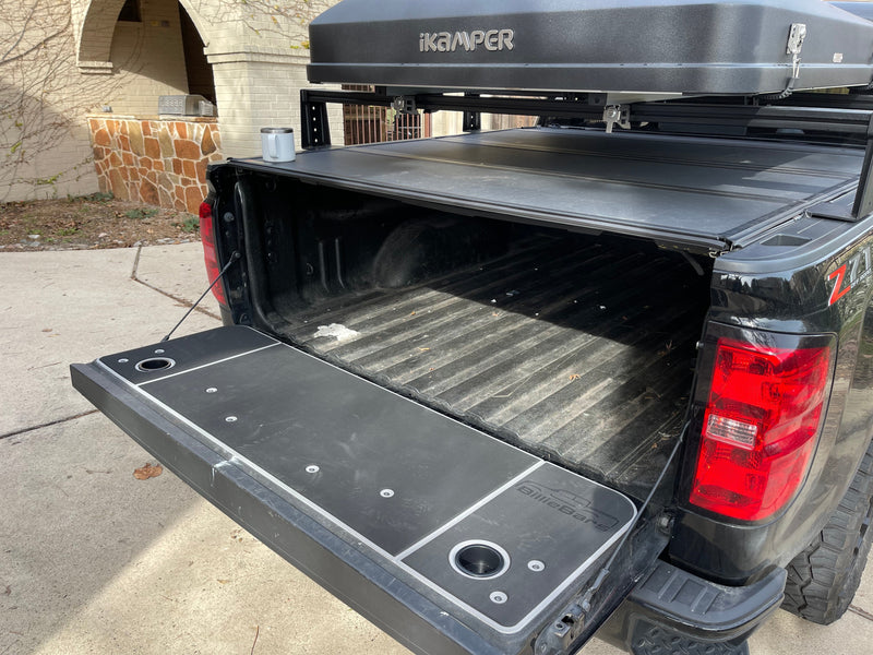 Load image into Gallery viewer, Silverado/Sierra 1500, 2500, 3500 Tailgate Cover (2014-2018)
