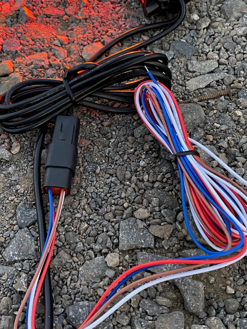 Load image into Gallery viewer, Chase LED Light Bar With Built In Strobe 32"
