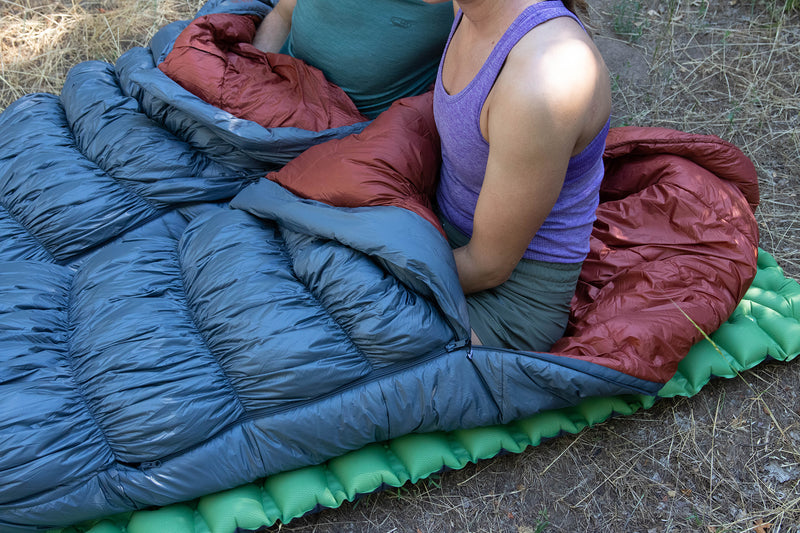 Load image into Gallery viewer, Klymit KSB 20 Sleeping Bag - Optimal Warmth-to-Weight Ratio
