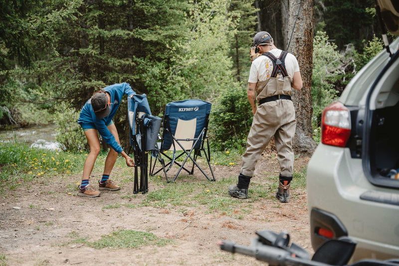 Load image into Gallery viewer, Experience Outdoor Leisure and Convenience at the same time with the Blue Klymit Switchback Camp Chair
