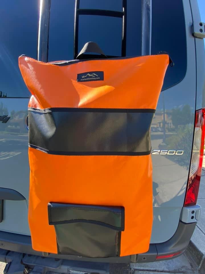 Load image into Gallery viewer, INEOS Grenadier  Ladder Trash Bag - 24 inch
