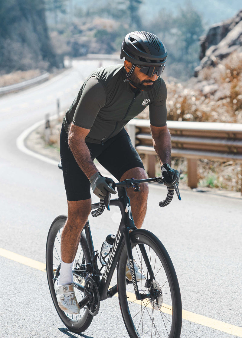 Load image into Gallery viewer, Road to Sky Lightweight Windproof Vest | ROCKBROS
