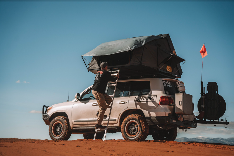 Load image into Gallery viewer, Sword Hard Shell Roof Top Tent
