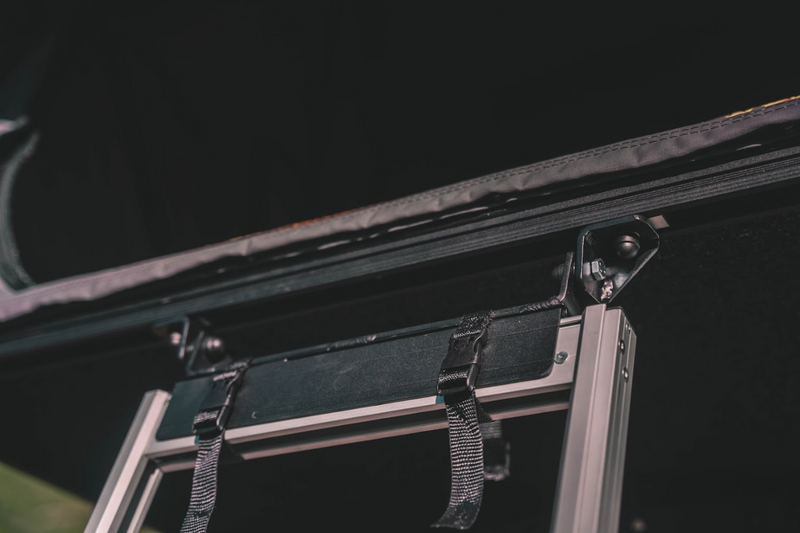 Load image into Gallery viewer, Sabre Hard Shell Roof Top Tent
