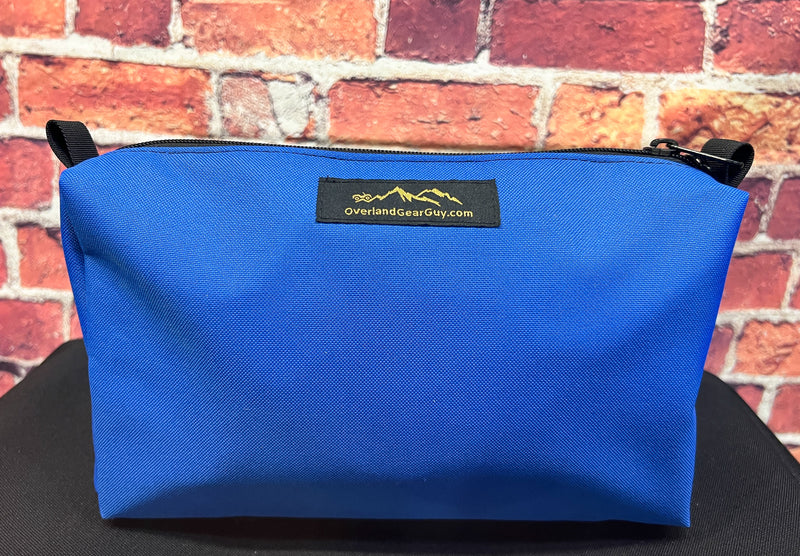 Load image into Gallery viewer, RRE Safari Window Shelf Bag
