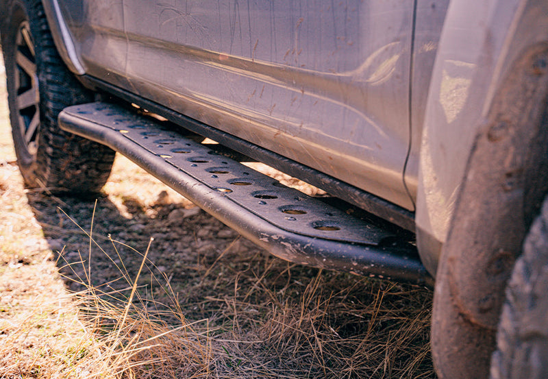 Load image into Gallery viewer, Step Edition Bolt On Rock Sliders For 2003-2009 Toyota 4Runner
