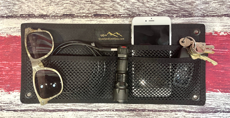 Load image into Gallery viewer, Wall Organizational Pouch - Grommets
