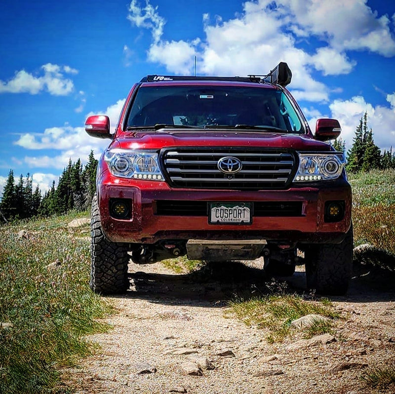 Load image into Gallery viewer, Ruggedized Crossbar Kit - Land Cruiser 200
