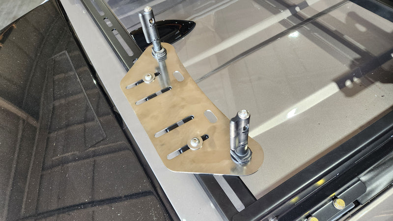 Load image into Gallery viewer, Traction Board Pin Adapter Plate - Pair

