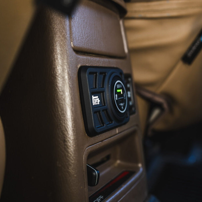 Load image into Gallery viewer, Center Console USB 12V Power Panel | Billet Aluminum | Replaces Ashtray | 1996 - 2002 4Runner
