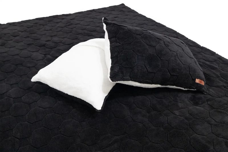 Load image into Gallery viewer, Cloud Comforter &amp; Pillow Case Set
