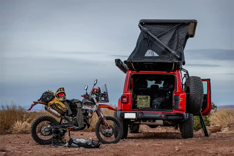 Load image into Gallery viewer, Evolution V3 XL - Rooftop Tent
