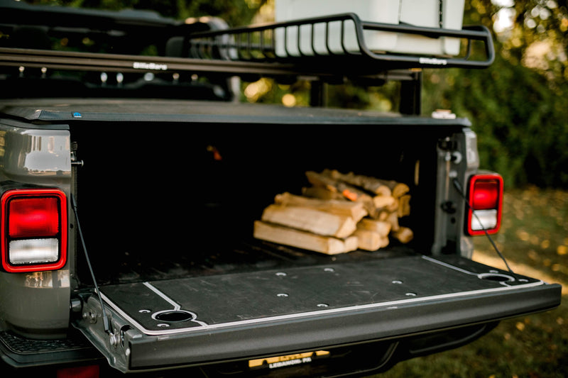 Load image into Gallery viewer, Gladiator Tailgate Cover (2019-2026)

