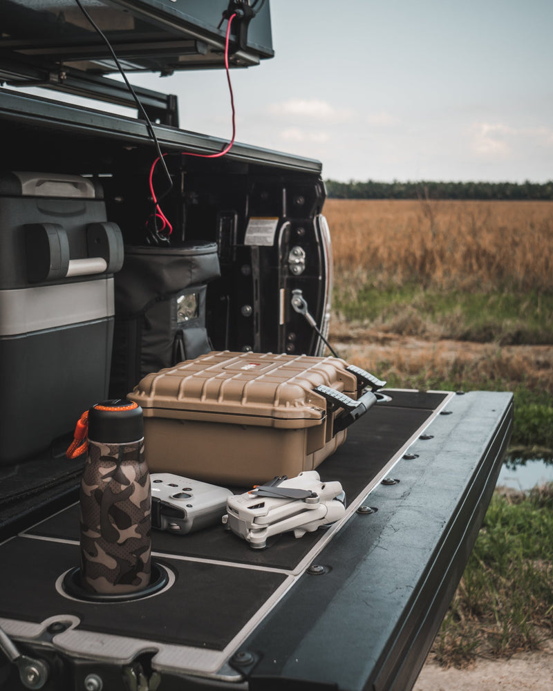 Load image into Gallery viewer, Tacoma Tailgate Cover (2005-2023)
