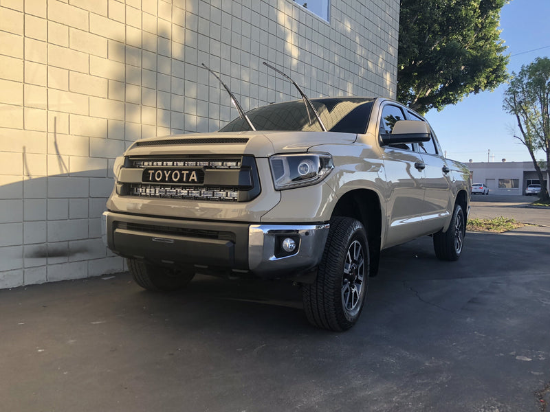 Load image into Gallery viewer, 42" Hidden Grille Curved LED Light Bar Brackets Kit For 2014-2021 Toyota Tundra
