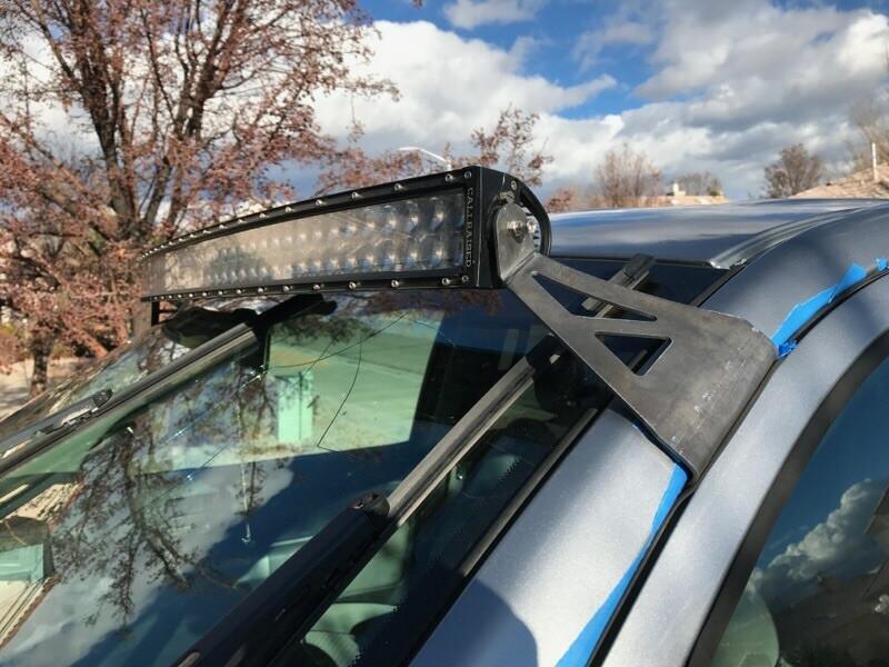 Load image into Gallery viewer, 52" Curved LED Light Bar Roof Mounting Brackets For 2007-2021 Toyota Tundra
