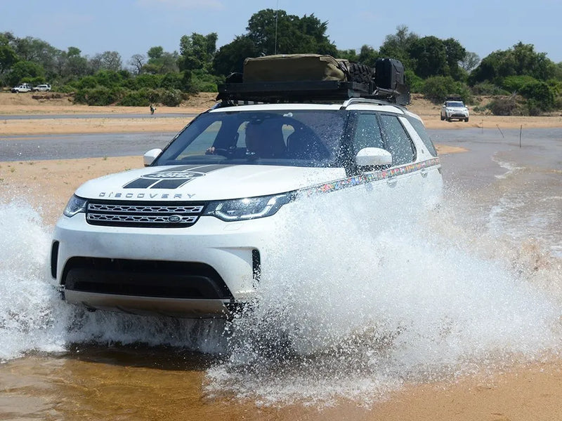 Load image into Gallery viewer, Front Runner Land Rover All-New Discovery 5 (2017-Current) Expedition Slimline II Roof Rack Kit
