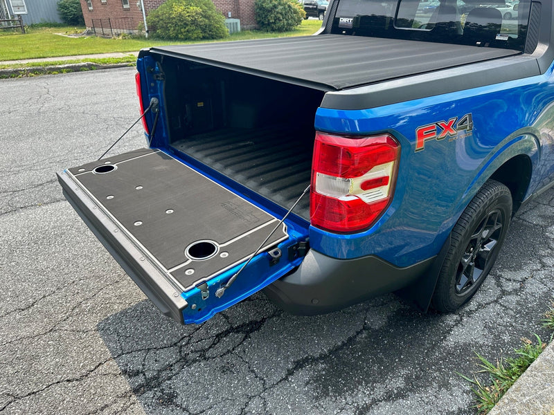 Load image into Gallery viewer, Maverick Tailgate Cover (22+)
