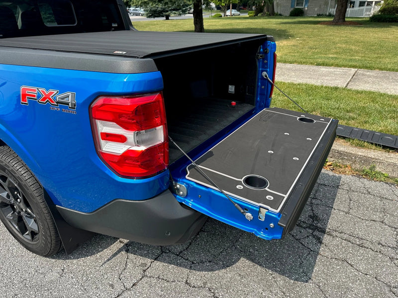 Load image into Gallery viewer, BillieBars - Ford Maverick Tailgate Cover (2022+)
