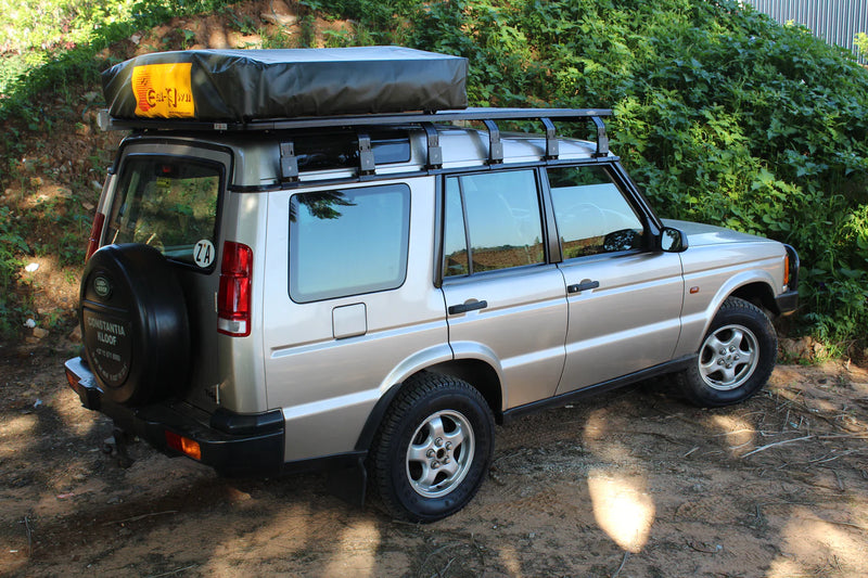 Load image into Gallery viewer, Eezi-Awn Land Rover Discovery 1/2 K9 Roof Rack Kit
