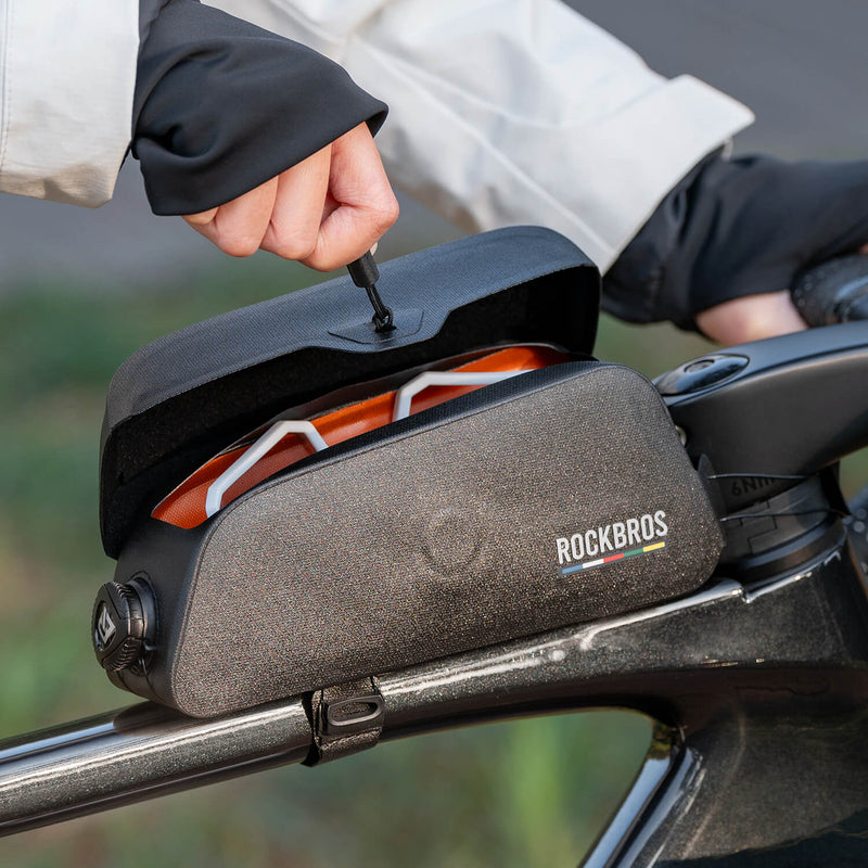 Load image into Gallery viewer, ROCKBROS Road To Sky 100%Waterproof Magnetic Bike Top Tube Frame Bag 0.6L/0.9L
