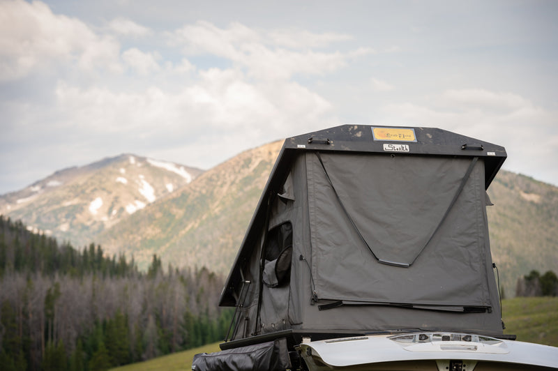 Load image into Gallery viewer, Stealth Hard Shell Roof Top Tent
