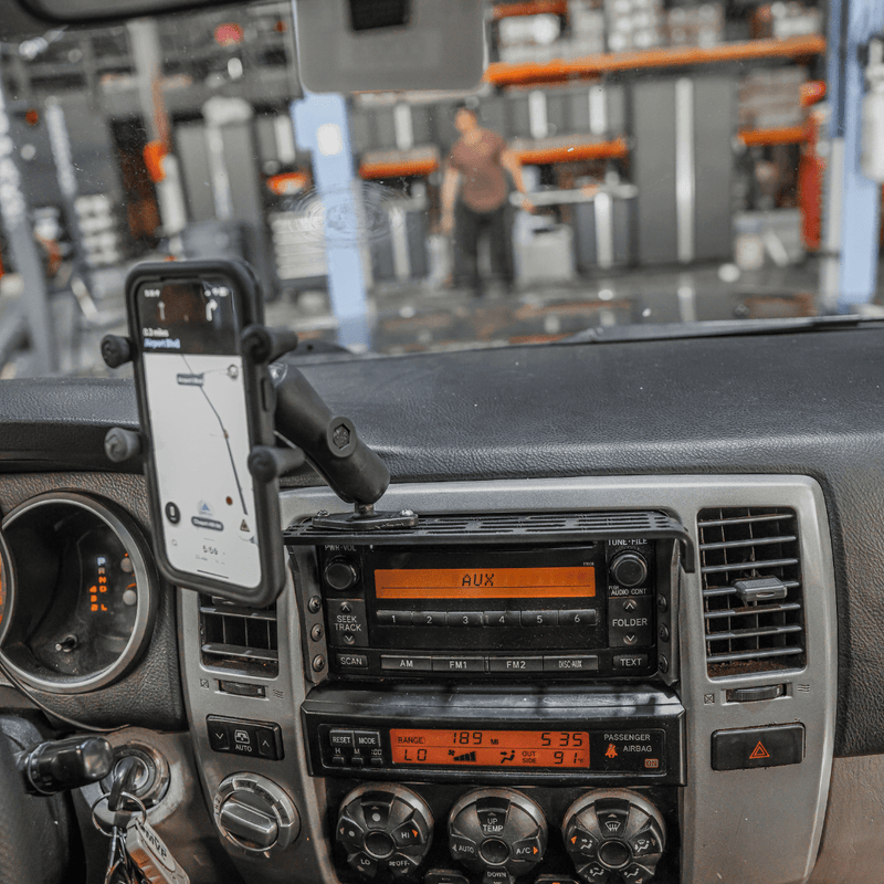 Load image into Gallery viewer, 2003-2009 4Runner Dash Accessory Mount (DAM) / Phone Mount
