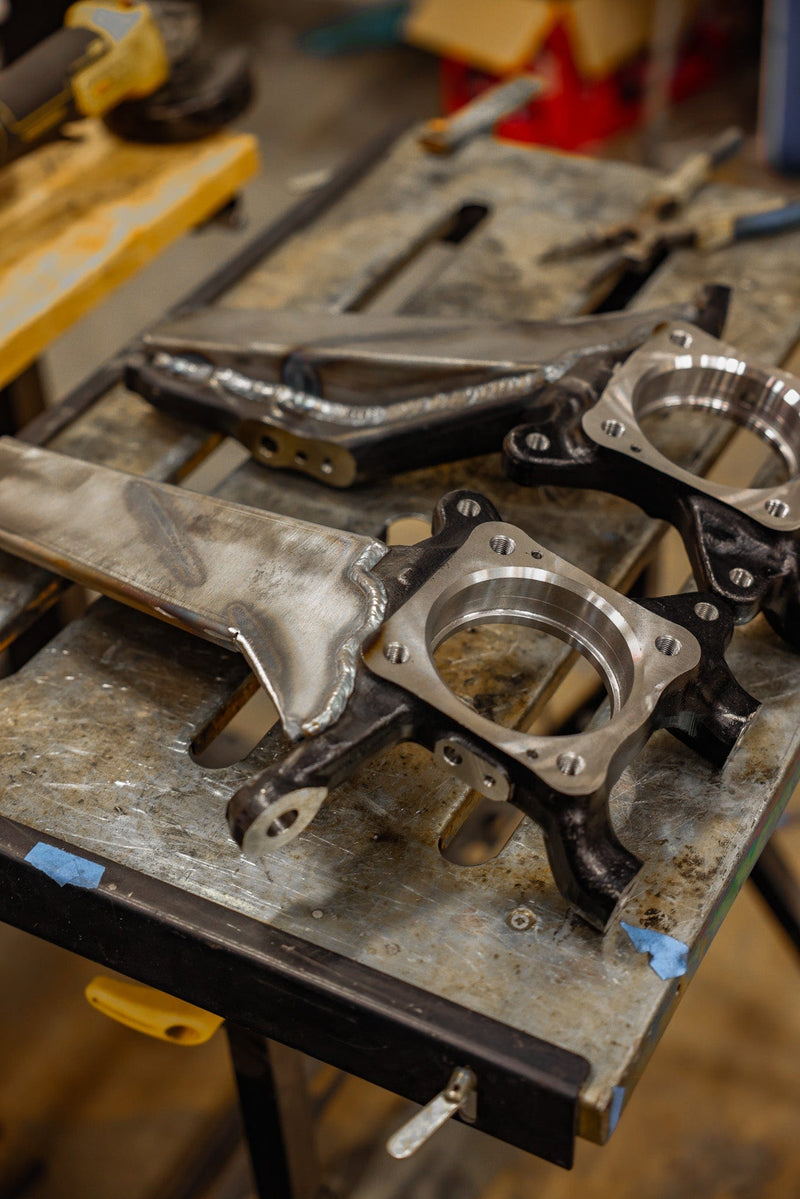 Load image into Gallery viewer, Gusseted Spindles - 5th Gen 4Runner (2010-2024)
