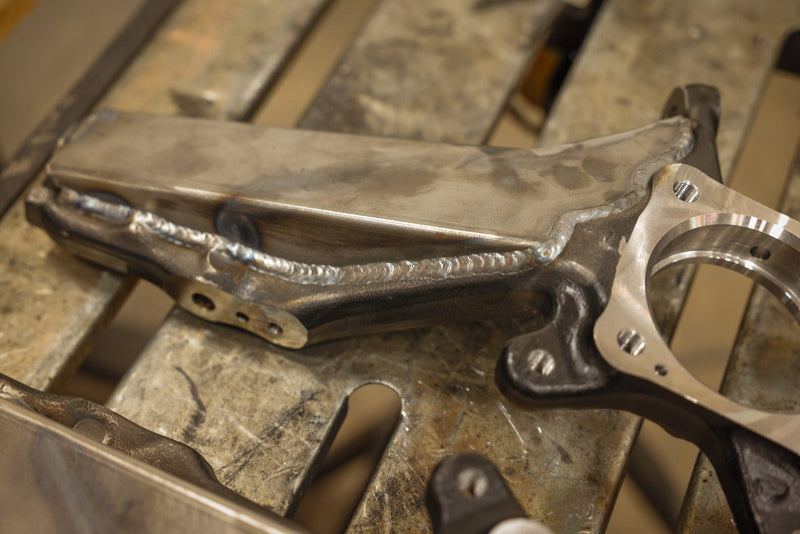 Load image into Gallery viewer, Gusseted Spindles - FJ Cruiser (2007-2014)
