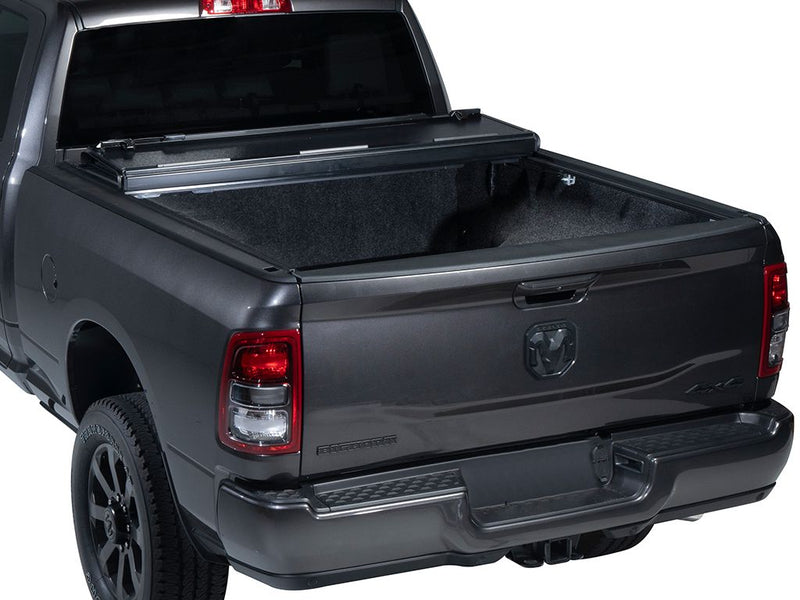 Load image into Gallery viewer, BAKFlip FiberMax Truck Bed Cover 2020-2021 Jeep Gladiator 5&#39;
