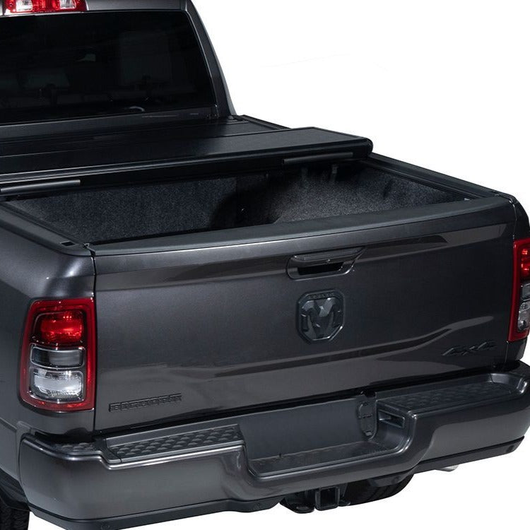 Load image into Gallery viewer, BAKFlip FiberMax Truck Bed Cover 2020-2021 Jeep Gladiator 5&#39;
