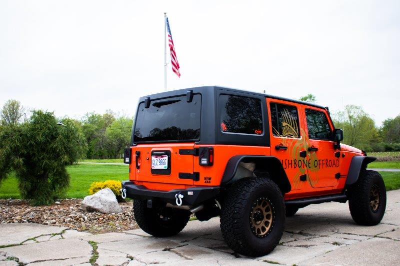 Load image into Gallery viewer, Fishbone Offroad 2007-2018 JK Mako Rear Bumper
