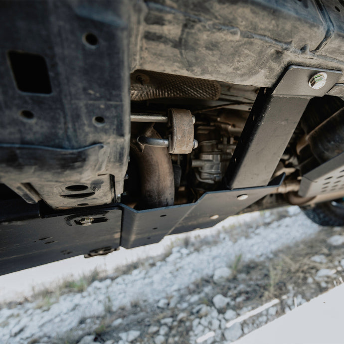 Cali Raised LED 2014+ 4Runner Transfer Skid Plate