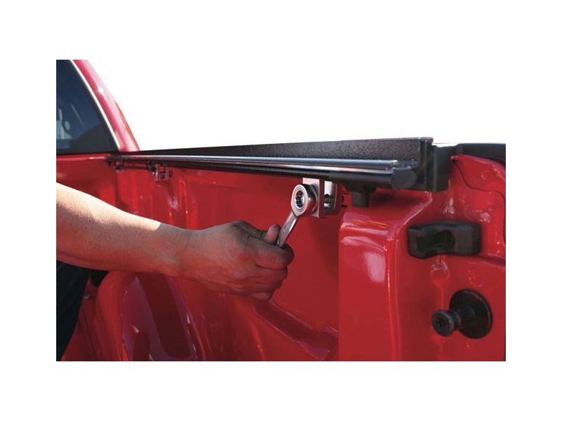 Load image into Gallery viewer, BAKFlip G2 Tonneau Cover 2005-2021 Nissan Frontier
