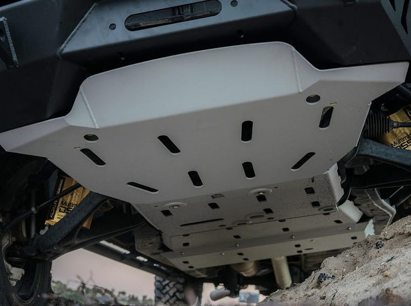 Load image into Gallery viewer, CBI Off Road Chevy Colorado ZR2/Z71 Front Skid Plate 2015-2020
