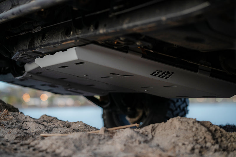 Load image into Gallery viewer, CBI Off Road Chevy Colorado ZR2/Z71 Full Overland Skid Plates 2015-2022
